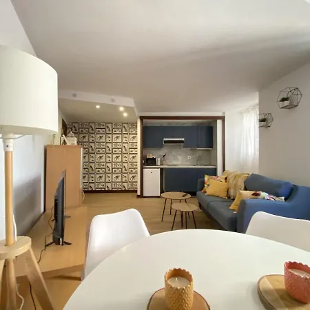 Edificio El Moderno Puerta Del Sol Appartement Comarca de Comarca de Vigo Buitenkant foto
