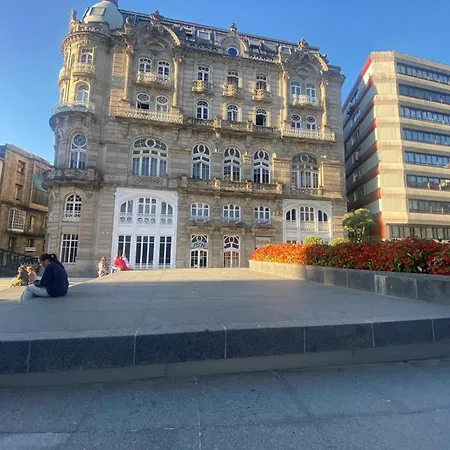 Edificio El Moderno Puerta Del Sol Appartement Comarca de Comarca de Vigo Buitenkant foto